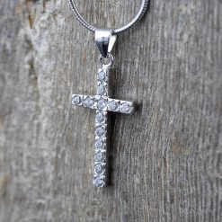 Cruce din argint, cu zircon Produs