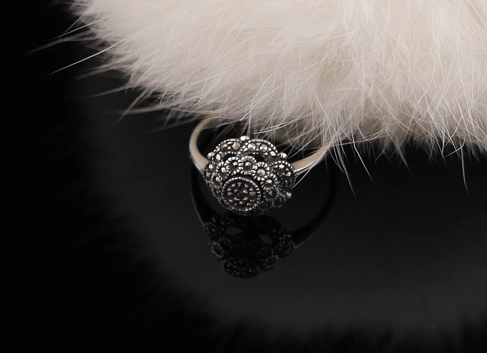 Inel din argint, cu marcasite