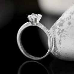 Inel din argint, cu cristal zircon Produs