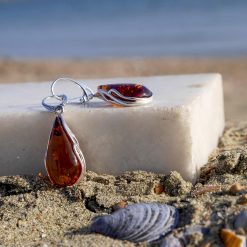 Cercei din argint și chihlimbar în formă de lacrimă