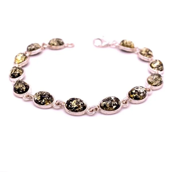 Brațară din argint cu 16 pietre ovale de chihlimbar.